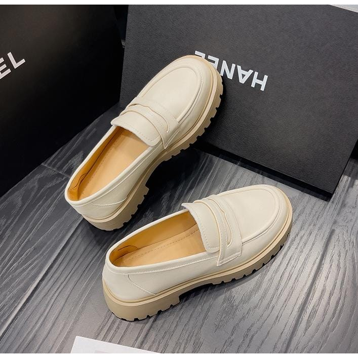 Sepatu Docmart Wanita / Sepatu Flat Loafers / Sepatu Kerja Formal Wanita Impor