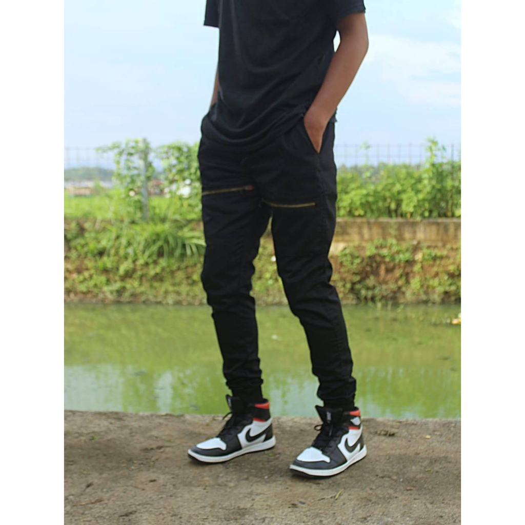 JOGGER THEON 02 (ZIPPER) - CELANA JOGGER - CELANA PANJANG - JOGGERPANTS ZIPPER