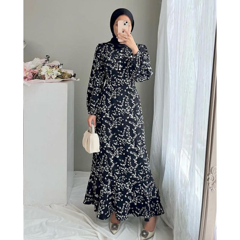 Adeline dress by edmee outfit