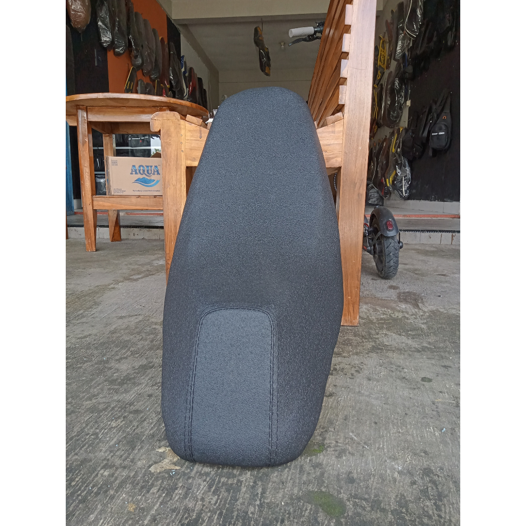 Jok Jupiter Z bahan amplas-Jok Jupiter Z roadrace kulit amplas-Jok jupiter Z roadrace-Jok Roadrace-J