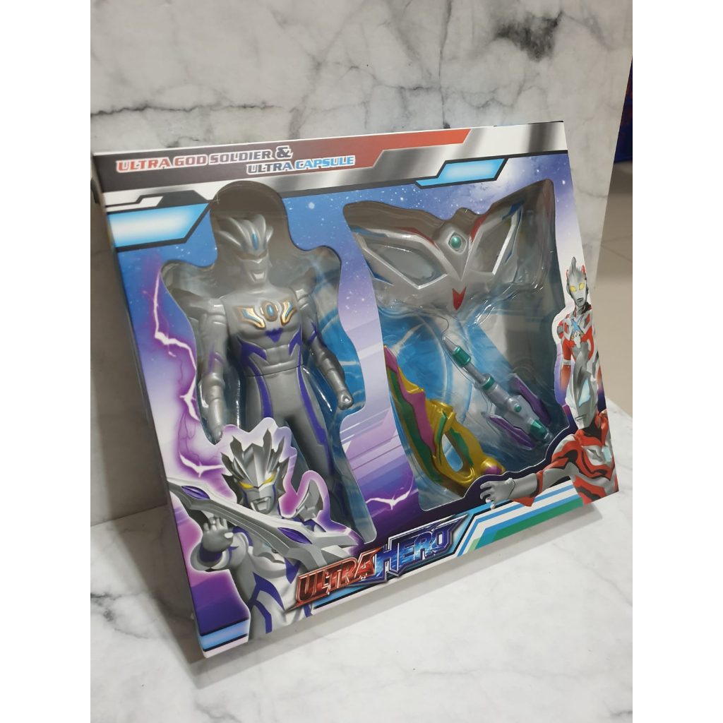 FIGURE ROBOT ULTRAMAN + MASK + SENJATA HF000-2 TYPE B