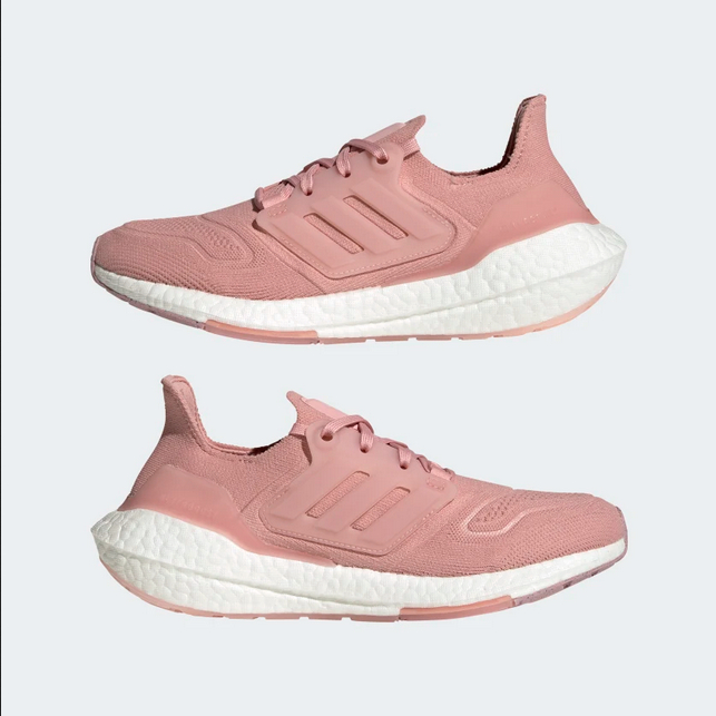 Sepatu Running  Wanita ADIDAS ULTRABOOST 22  GX5592
