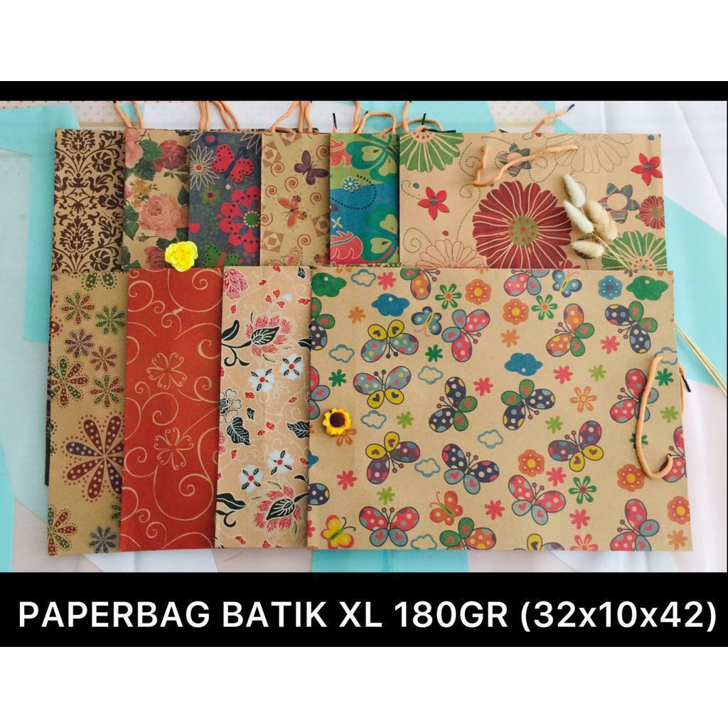 

AS888 - PAPER BAG / TAS KERTAS KADO / TAS SOUVENIR MOTIF BATIK UKURAN XL 180 GR (32 x 10 x 42 CM)