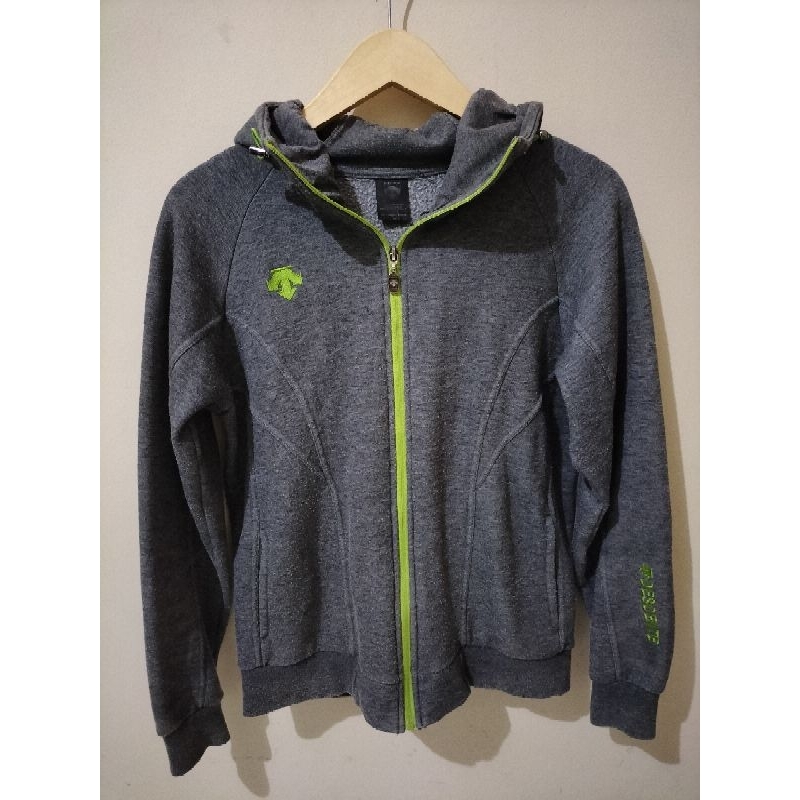 Hoodie Pria Branded Descente Grey No Minus
