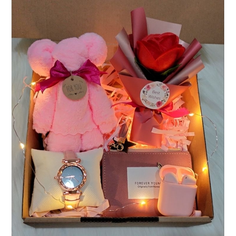 Hard box gift Kado hampers cewek