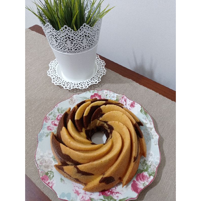 

Marble Cake Bentuk Tornado