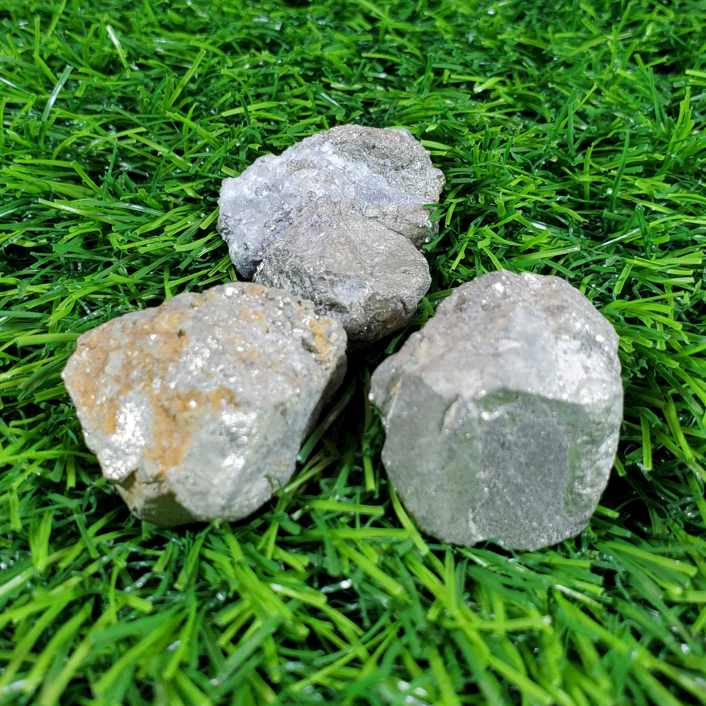 Bongkahan batu mineral pyrite 3 pcs