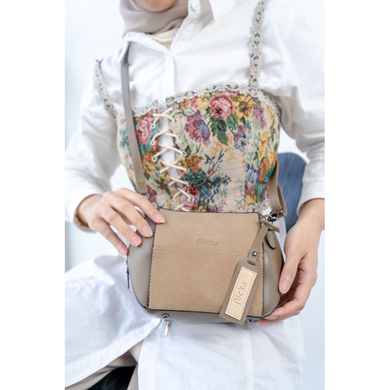 Sling Bag Flicka Kode DD 20 Taupe