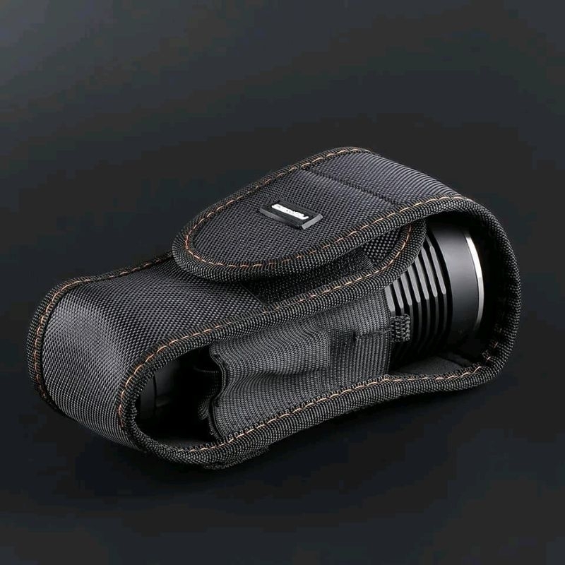 Holster Untuk Senter Convoy 4 X 18A / EC06