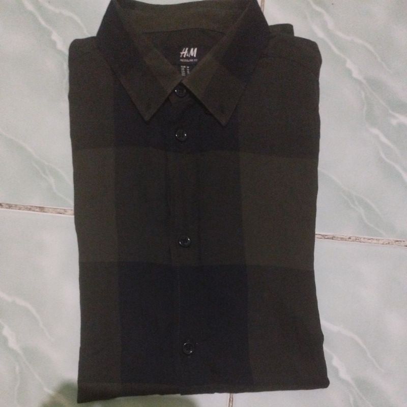 preloved ❤️ kemeja HnM pria
