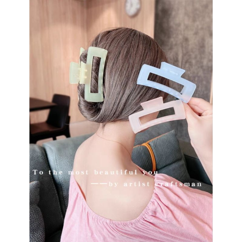 Jepit Rambut Salon Doff 7Cm Model Kotak Bolong Warna Bening Doff Pastel Jepit Rambut Salon Korea Model Kotak Bolong Pastel