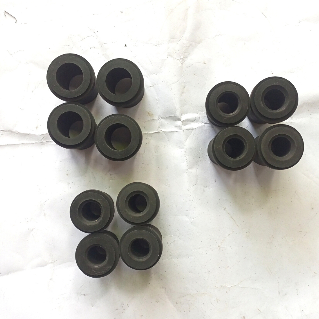 Karet boshper Karet Anting per Hilux belakang Harga Per 4 pcs