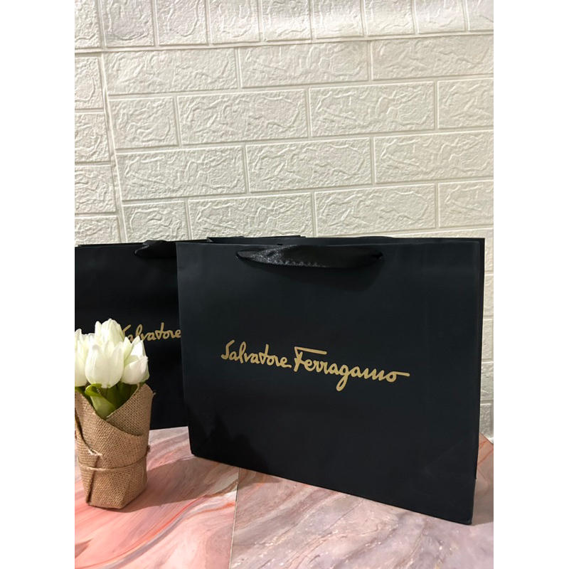 Paper Bag Salvatore Feragamo Paper Bag Pembungkus Kado
