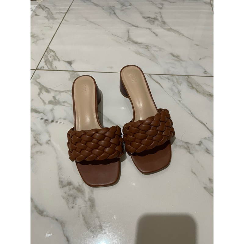 NCY Sandal Wanita Slip On
