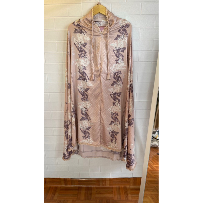 Mukena Armani silk motif| mukena silk