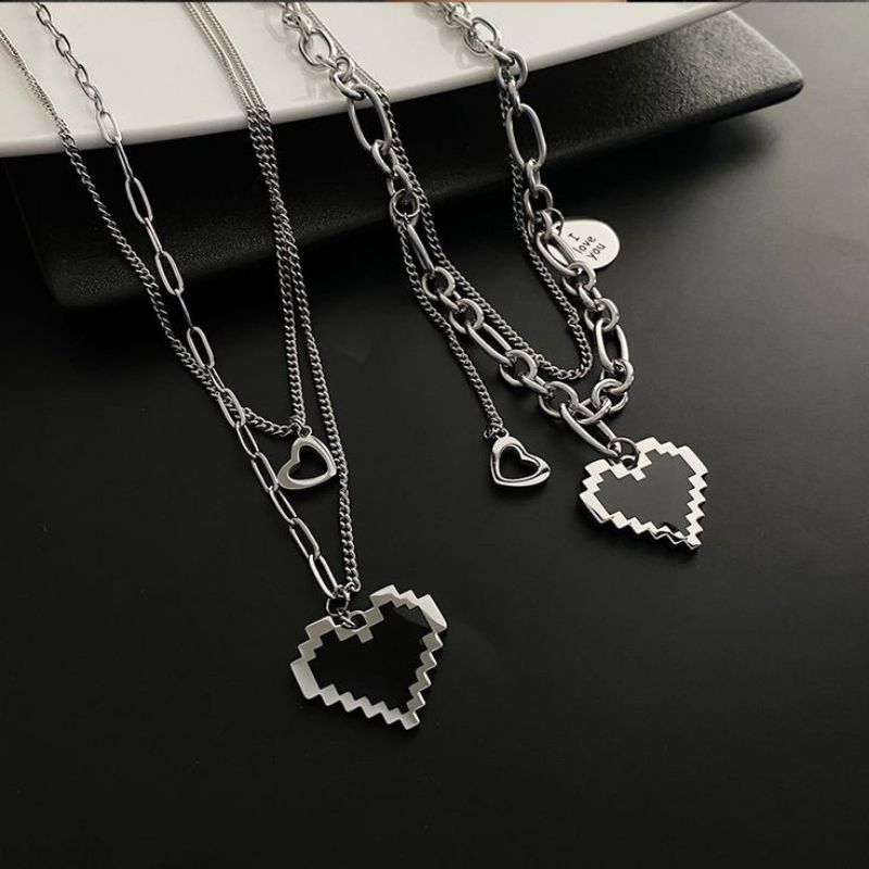 Kalung Multilayer Rantai Silver Liontin Hati Love Mosaik Kristal Hitam Anti Karat Untuk Wanita dan Pria Aksesoris Perhiasan