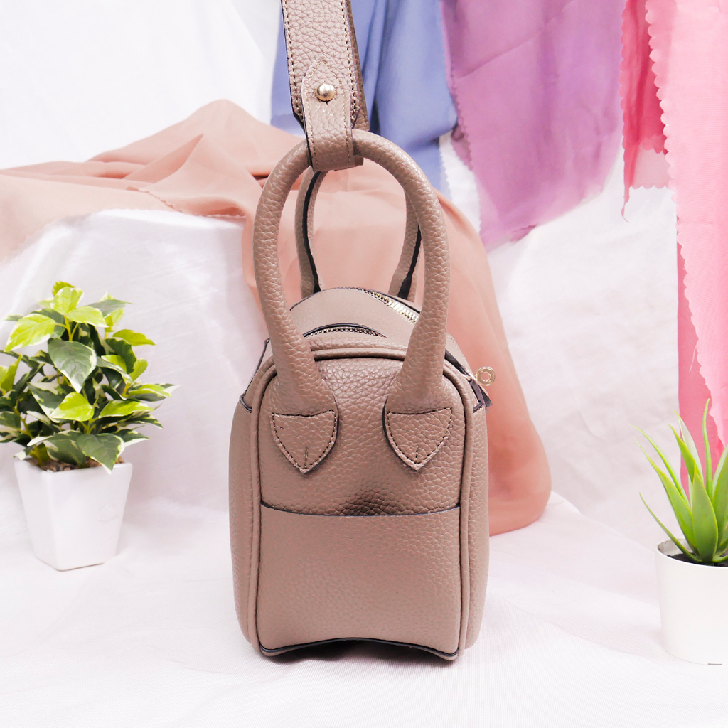 Bernxs Aluna Sling Bag / Tas Wanita Selempang