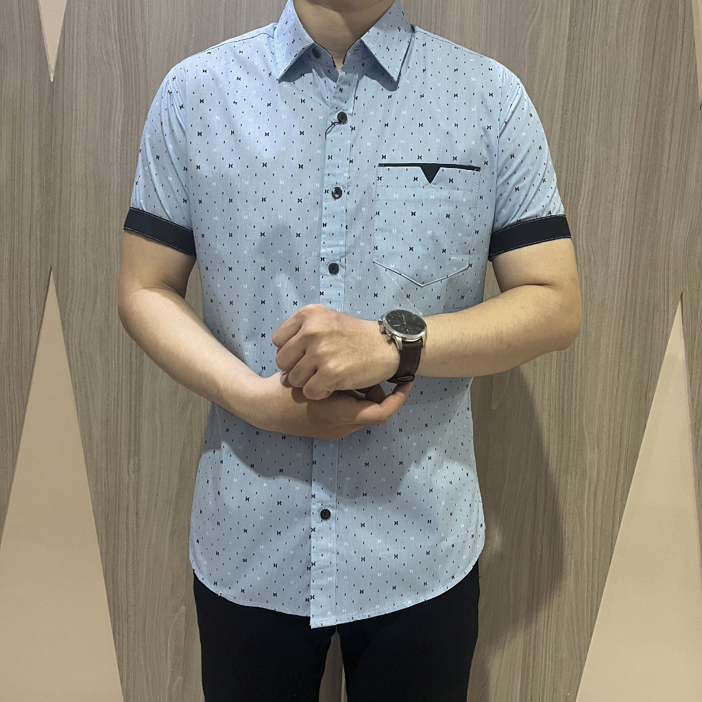 [GRIDLINE S307 Sky Blue - S304 Ceramic Blue - S315 Light Blue] Kemeja Pria Katun Lengan Pendek Slimfit Keren Simpel Adem Simpel Modern Best Seller Laris Pastel M-XXL