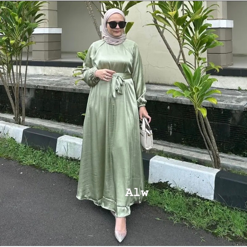 RAYA SHIMMERING/SHIMMER DRESS MUSLIM DRESS FASHION ELASTIC/DRESS WANITA CASANDRA DRESS SHIMMER SILK 