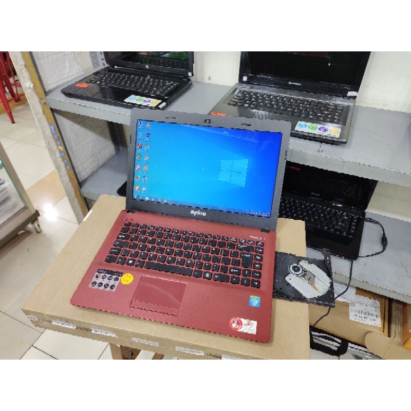 Laptop Leptop Axioo Neon RAM 2GB HDD 500GB Siap Pakai