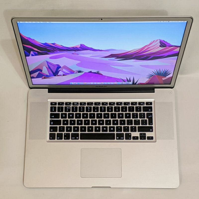 laptop limited edition Macbook pro 17 - Core i7 - ssd 512gb - Dual vga Nvidia GeForce GT 330m