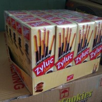 

1 SLOP (20 PCS) ZYLUC STICK COKLAT 45G - CAMILAN MURAH BISKITOP