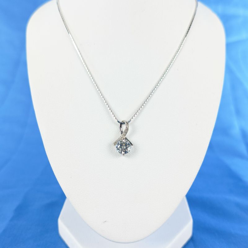 Liontin Berlian Moissanite 1 carat Ax7