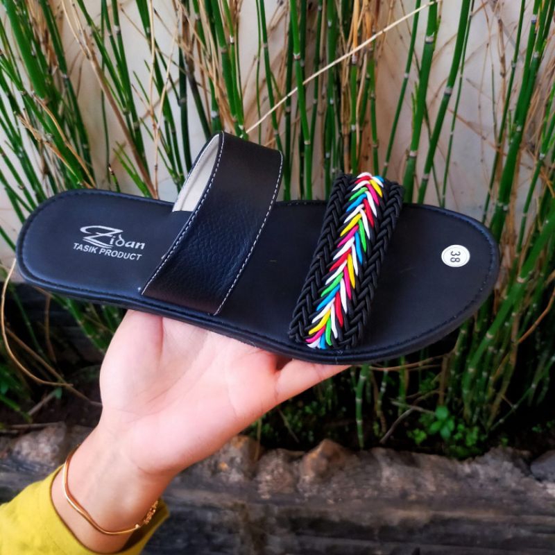 Sandal Kulit Wanita Slop Slide Flat Nonslip Motif Ban Dua