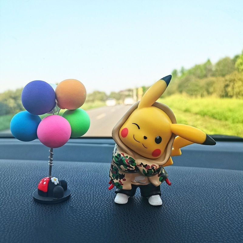 ￼Boneka Pajangan Mainan Hiasan Kue Figure Figurin Dashboard Mobil Cake Topper Pikachu Pokemon Jaket