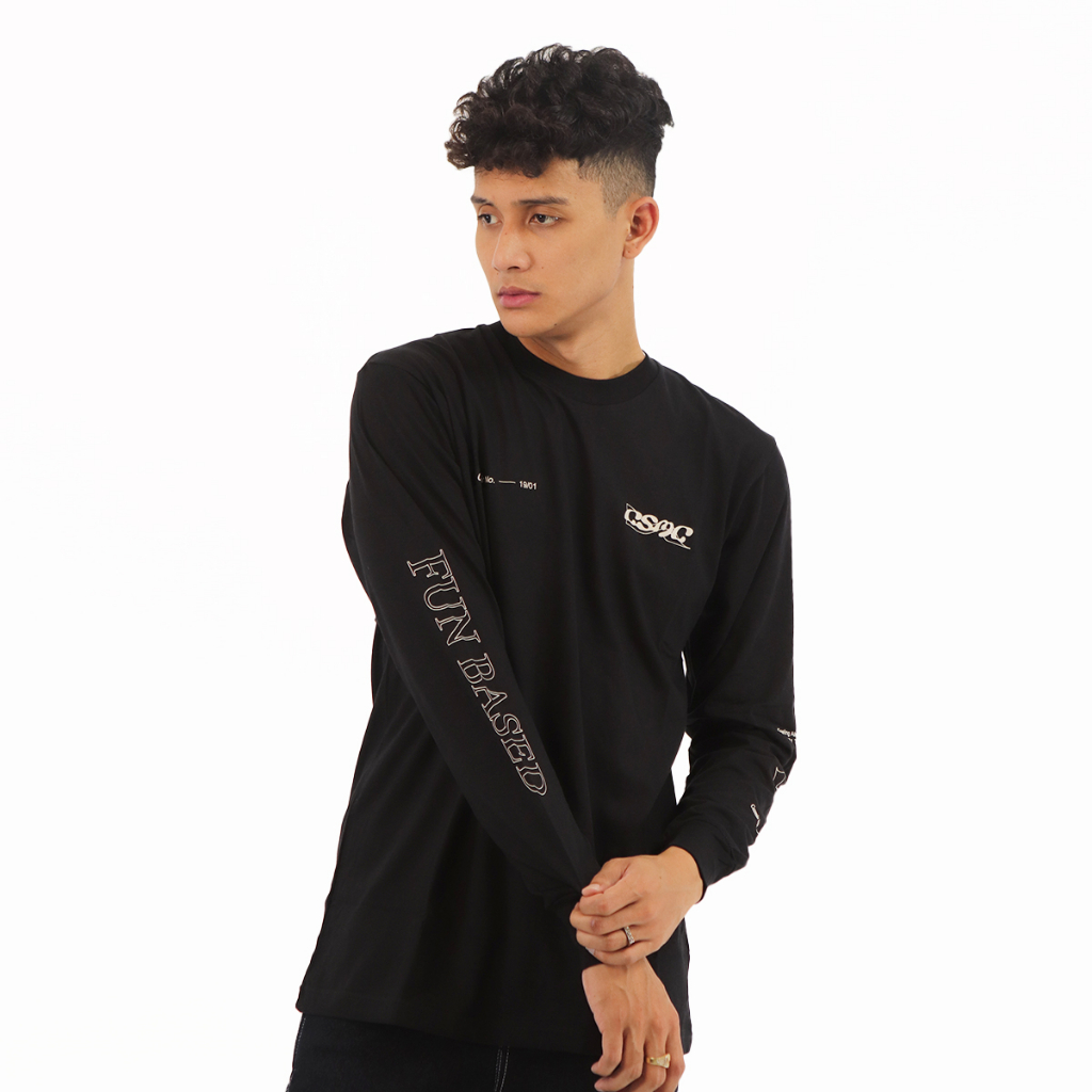 Cosmic T-Shirt Kaos Pria QUIGE Lengan Panjang