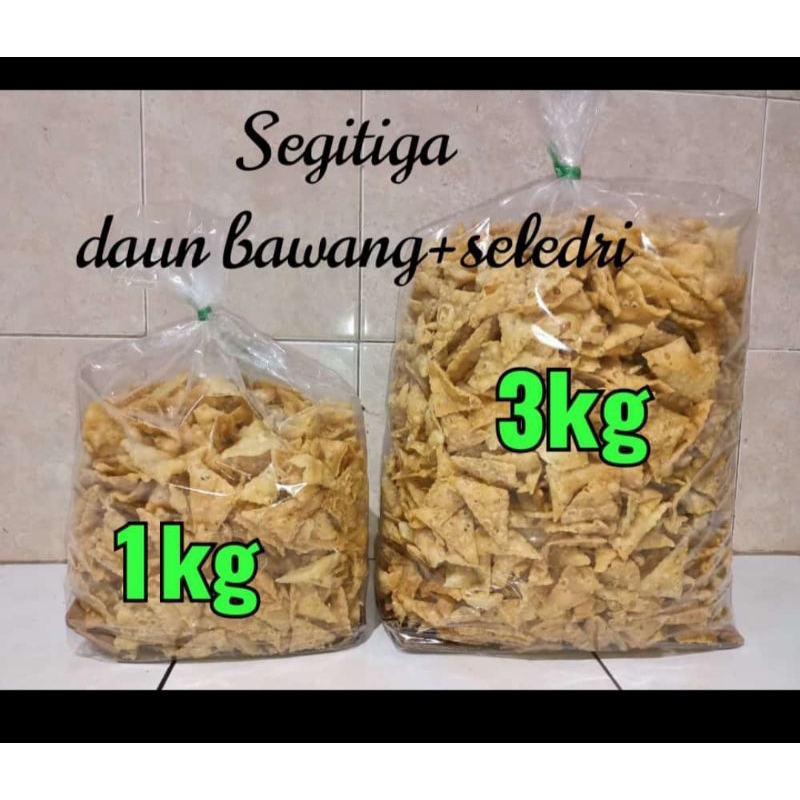 

segitiga bawang seledri
