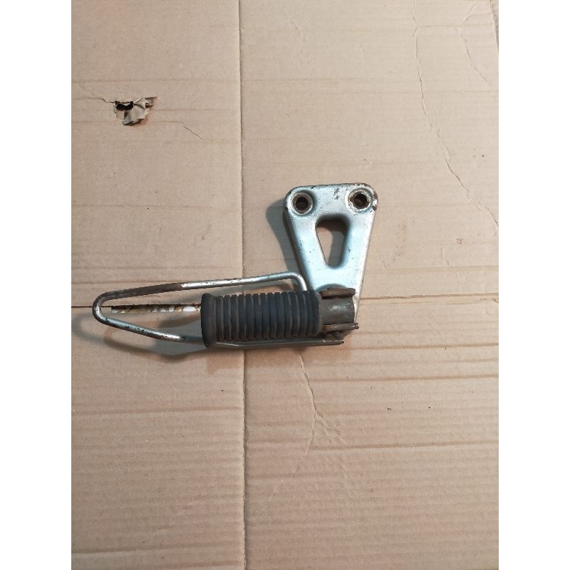 Footstep belakang klx Dtracker 150 bagian kanan