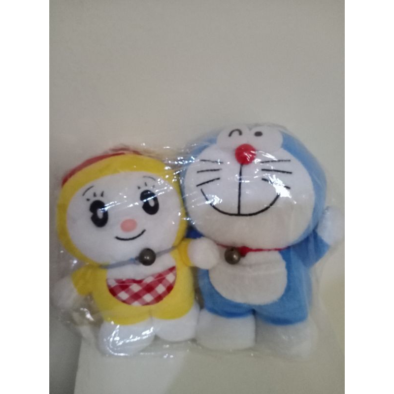 boneka sepasang dorami