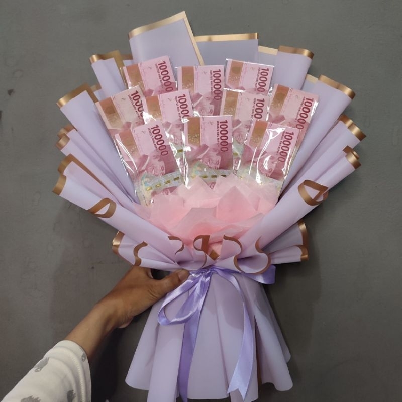 Buket bouquet wisuda pernikahan ulang tahun dan acara besar bisa request warna dan tambah kartu ucapan