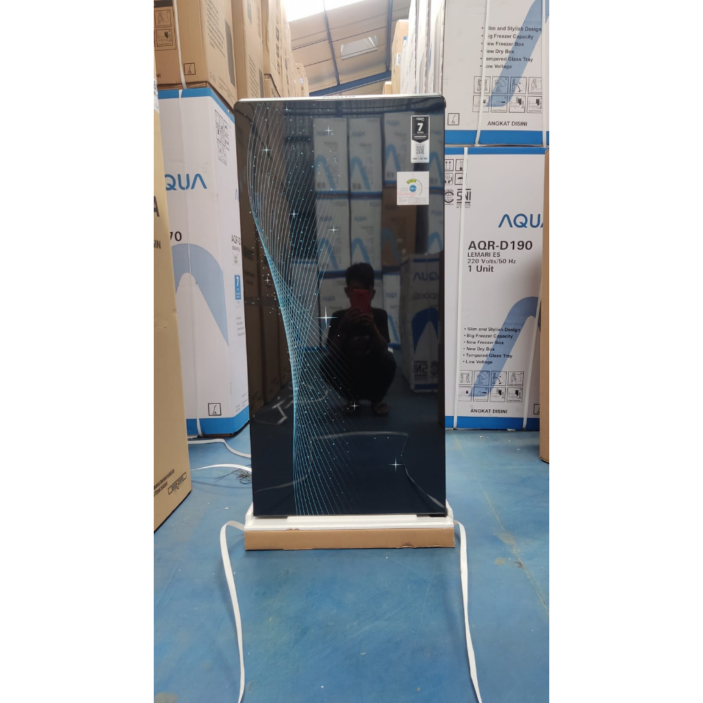 KULKAS AQUA JAPAN AQRD 205 MSB/MSG LEMARI ES 1 PINTU AQRD205