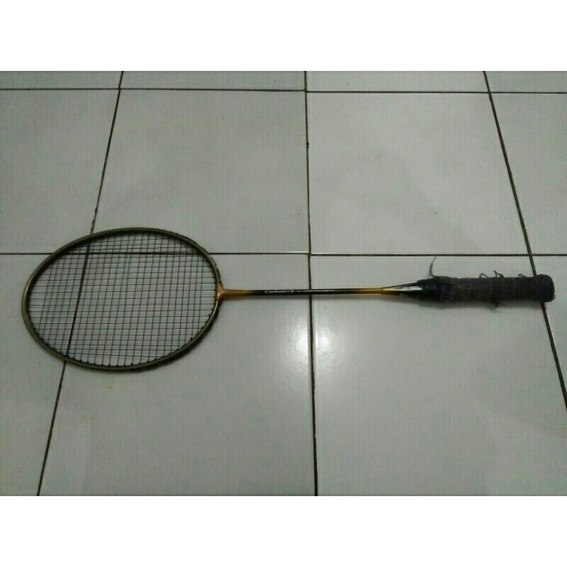 Raket Bulu Tangkis Yonex