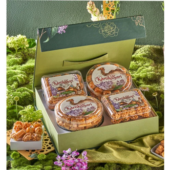 

READY BEKASI 12 APR 2025 - KARTIKA SARI BANDUNG GIFT BOX 4 PACKAGE IDUL FITRI 2023 RAMADAN KAREEM LEBARAN FESTIVE SEASON NATAL CHRISTMAS HAMPERS SALE PROMO PAKET HADIAH OLEH OLEH CNY CHINESE NEW YEAR MOONCAKE IMLEK GIFT BOX