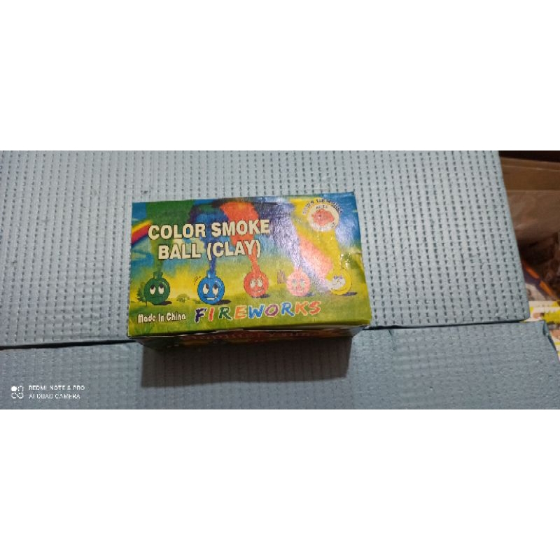 mainn bola asap/smoke ball