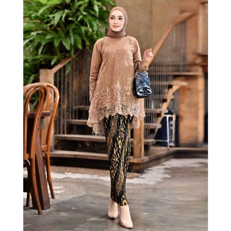 Melia Kebaya - Setelan Kebaya Blouse Azkia / Set Kebaya Rinjani Rok Plisket / Kebaya Wisuda Modern