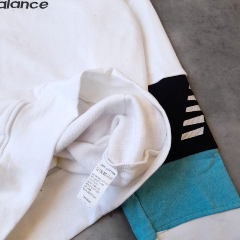 HOODIE JAKET SWEATER NEW BALANCE PUTIH FULLTAG &amp; LABEL