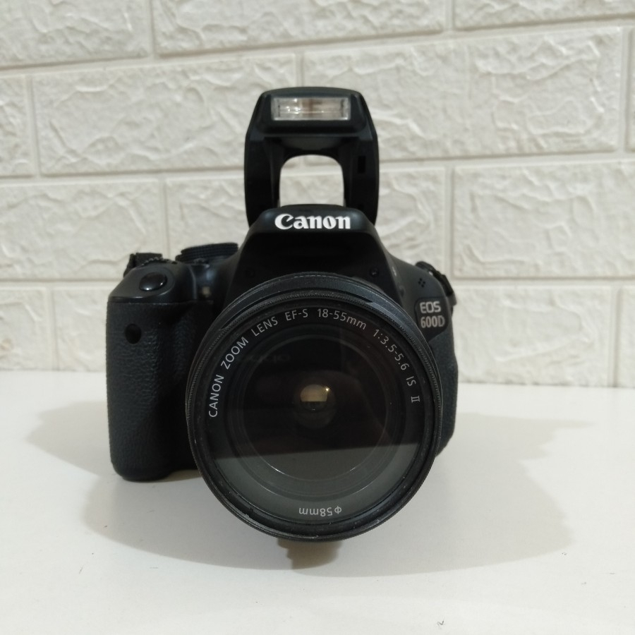 kamera canon eos 600D / Canon 600D lensa 18-55mm