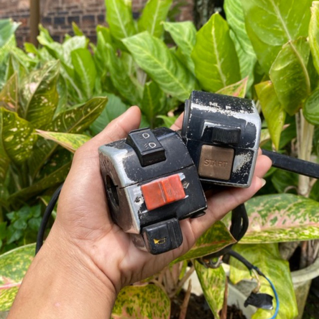 HOLDER KANAN KIRI ASTREA GRAND PRIMA STAR ORIGINAL LEPASAN