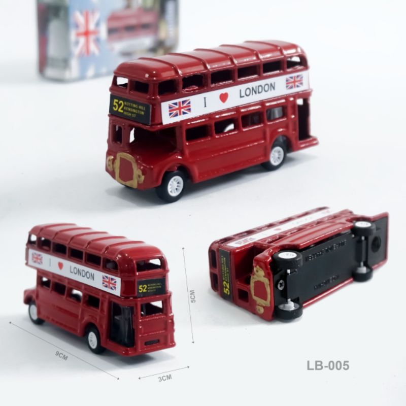 MINIATUR BESI BUS LONDON