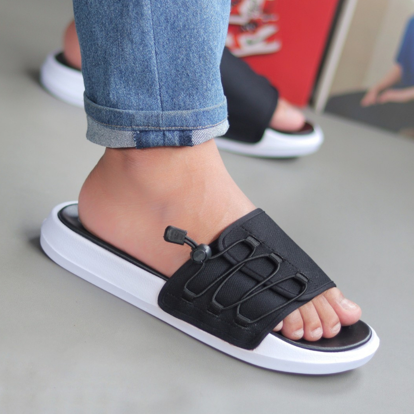 Sandal Pria Casual Sandal Keren Musim Pandemic Slide Quit Sz 39-43