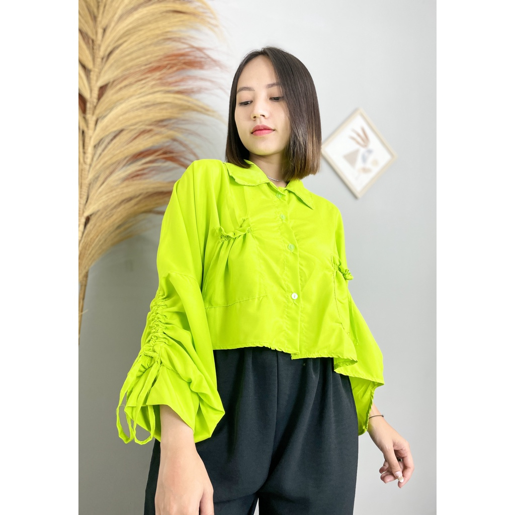 SEORINA SHIRT / TOP POPLIN POCKET KEMEJA CROP SERUT