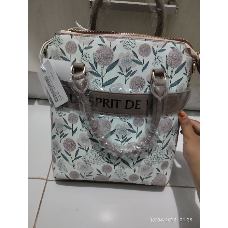 les catino jestina bunga