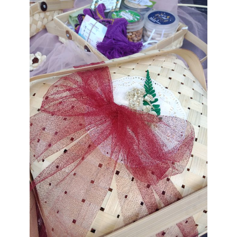

HAMPERS LEBARAN MURAH/KUE KERING LEBARAN/PARCEL LEBARAN