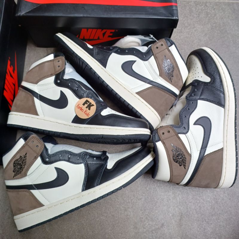 Air Jordan 1 Retro High Dark Mocha