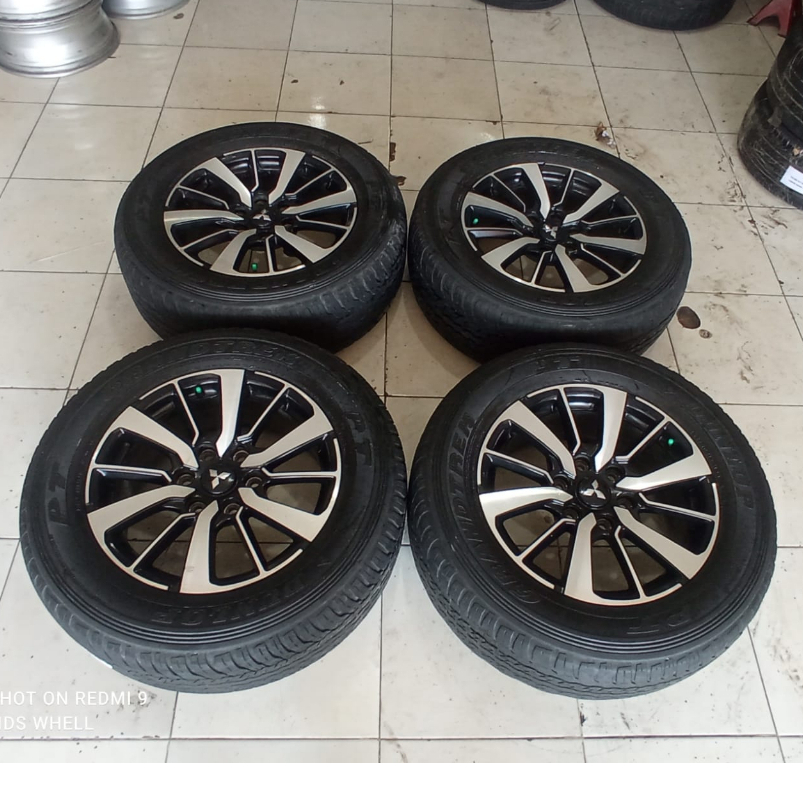 Velg Mobil Pajero Sport Ring 18 Velg Mobil Bekas Original Copotan Mobil Pajero Ring 18