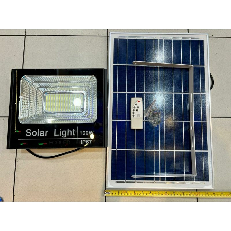 lampu sorot solar panel 100 watt 100w panel besar lampu tembak outdoor panel surya 100 watt